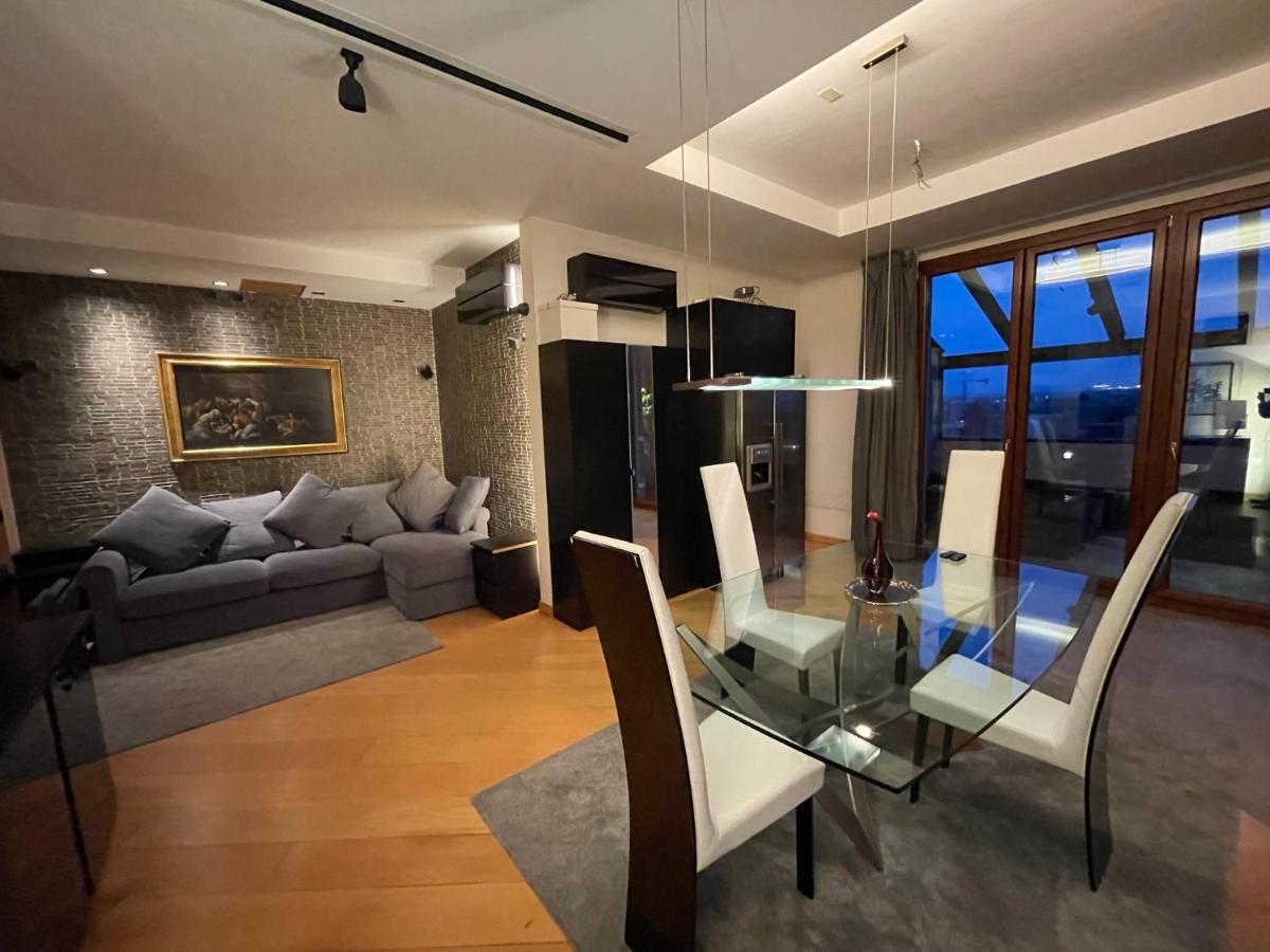 Attico Con Vista Spettacolare E Jacuzzi Daire Bolonya Dış mekan fotoğraf