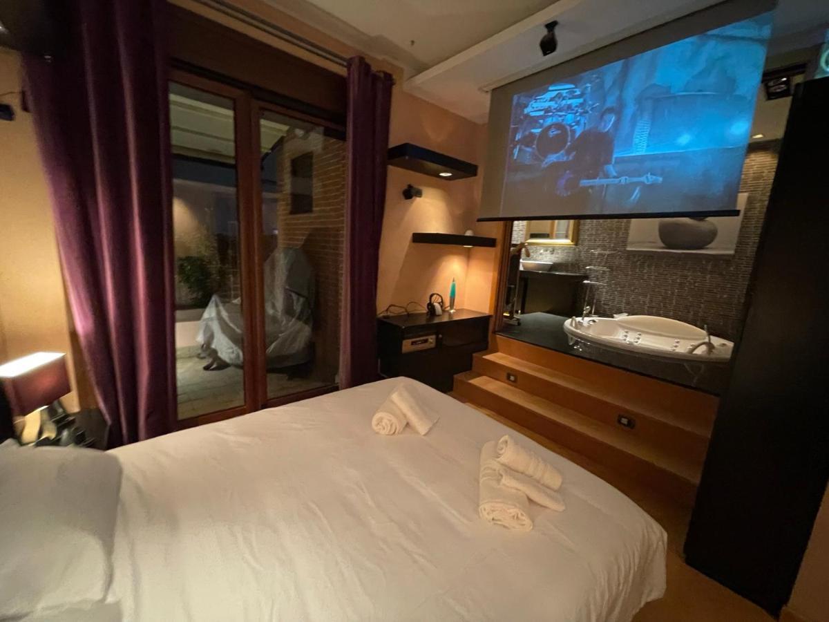 Attico Con Vista Spettacolare E Jacuzzi Daire Bolonya Dış mekan fotoğraf
